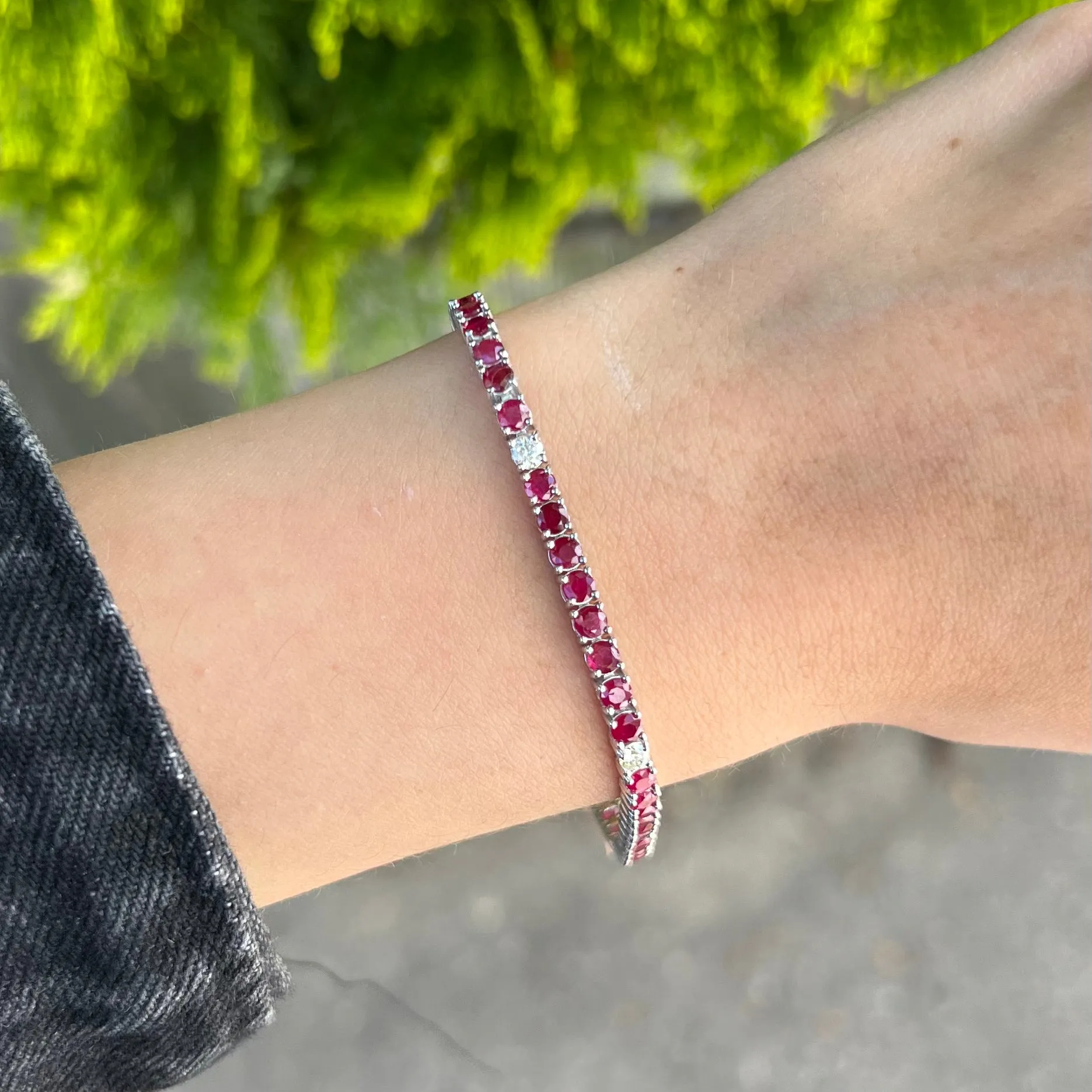 14K GOLD DIAMOND AND RUBY MEDIUM HILARY TENNIS BRACELET