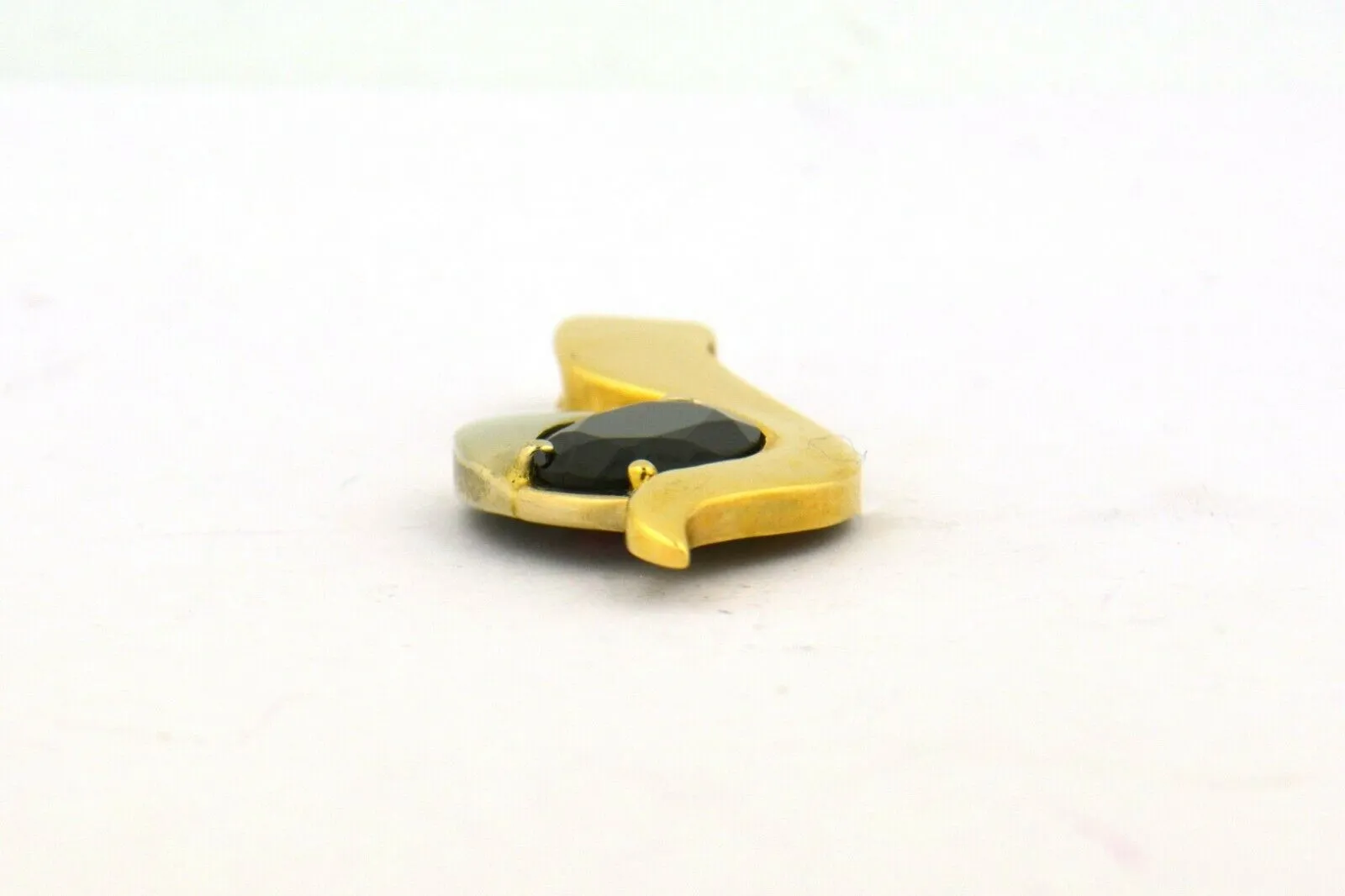 14KY Oval 6.8ct Garnet Slide Pendant Handmade 39x2.MM 8.8g
