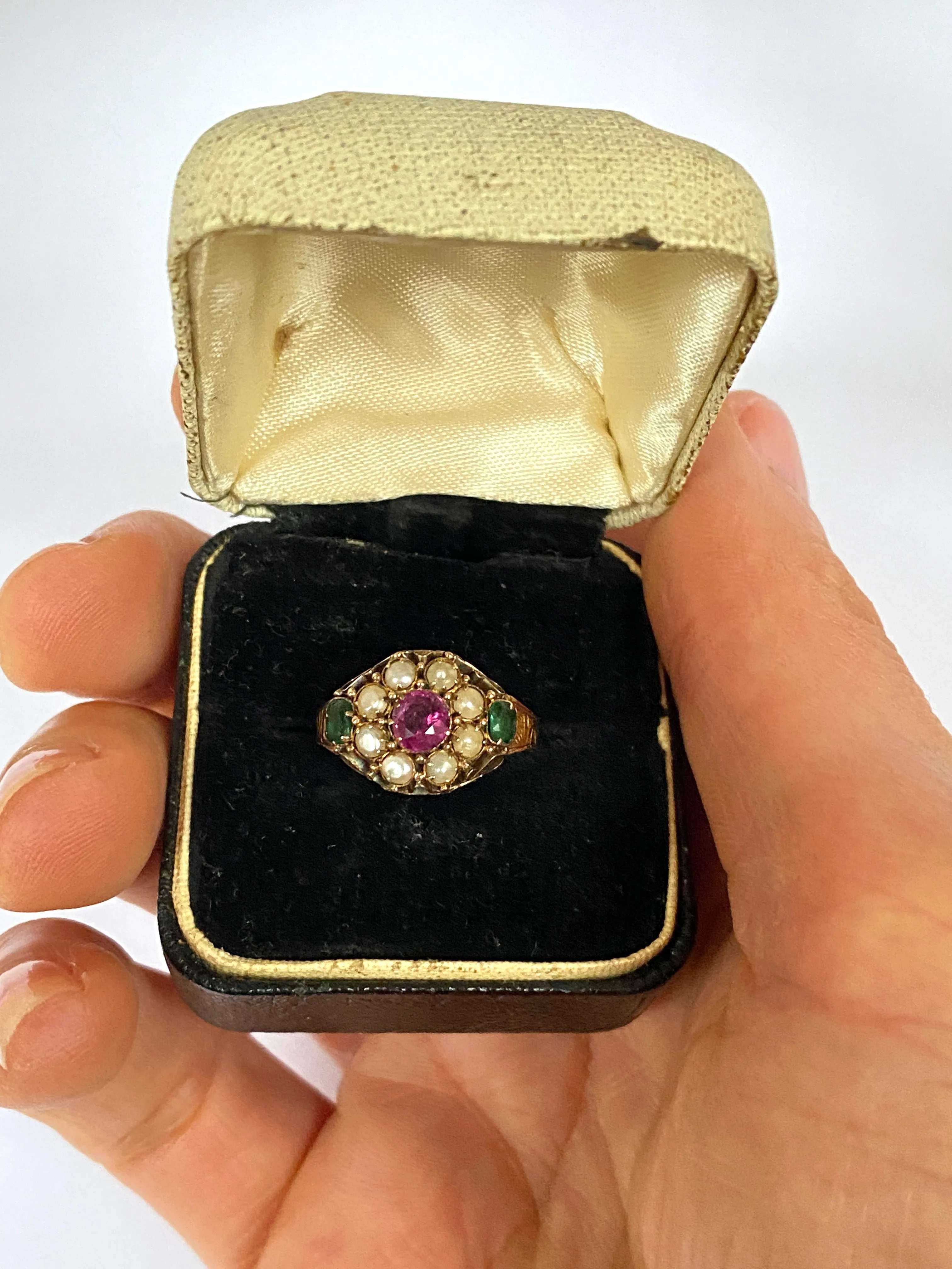 15ct Gold, Victorian, Pearl, Emerald and Almandine Garnet Ring, Hallmarked 1849