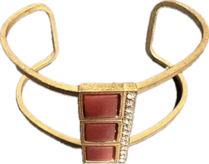 30 Rock: Liz Lemon Simple Gold Faux Ruby and Diamond Pendant Bracelet
