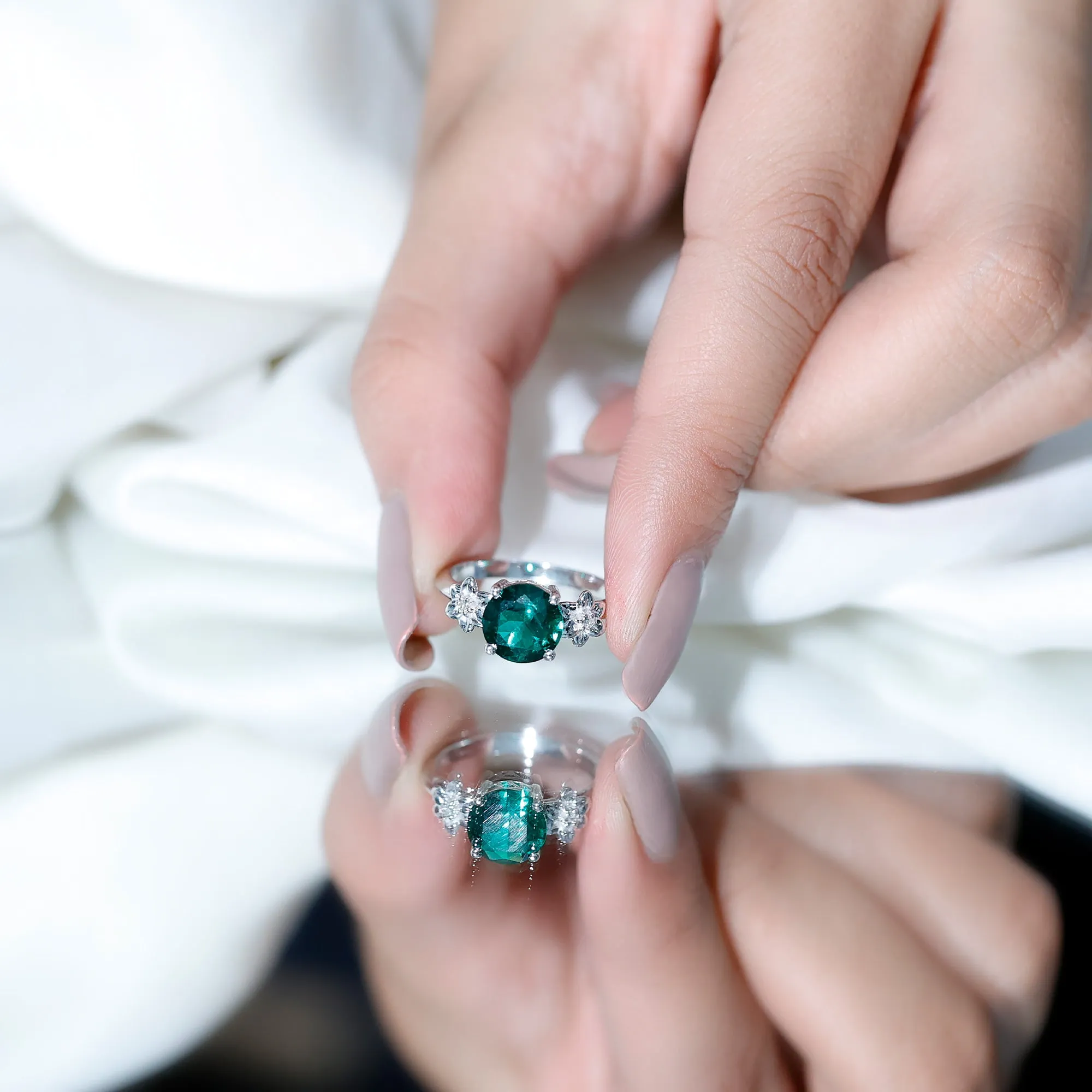 Created Emerald Solitaire Flower Engagement Ring with Diamond