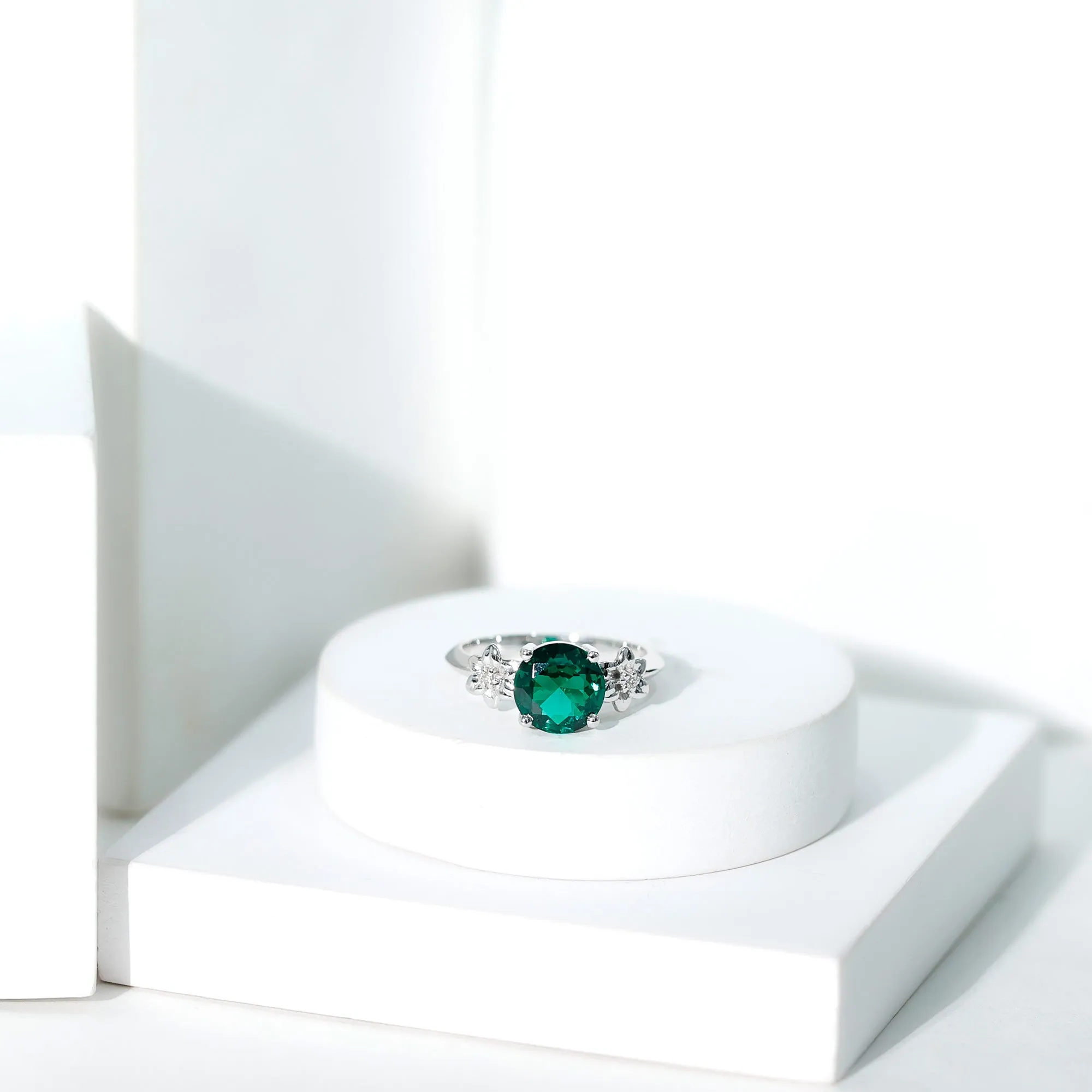 Created Emerald Solitaire Flower Engagement Ring with Diamond