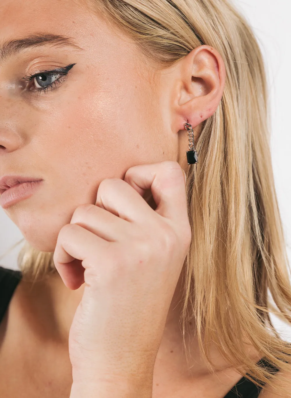 Dropping Stone Earrings