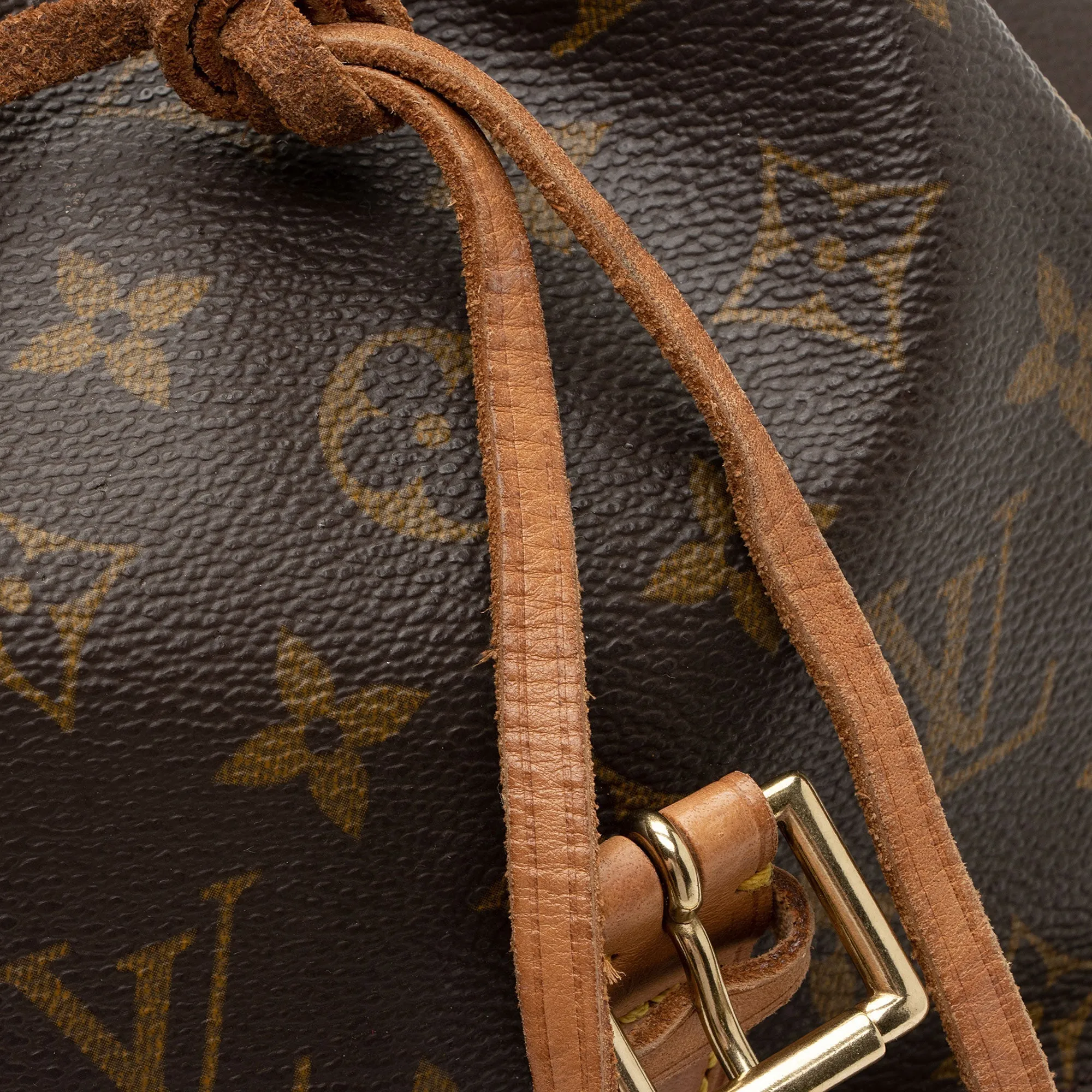 Louis Vuitton Vintage Monogram Canvas Montsouris MM Backpack (SHF-xzN3al)