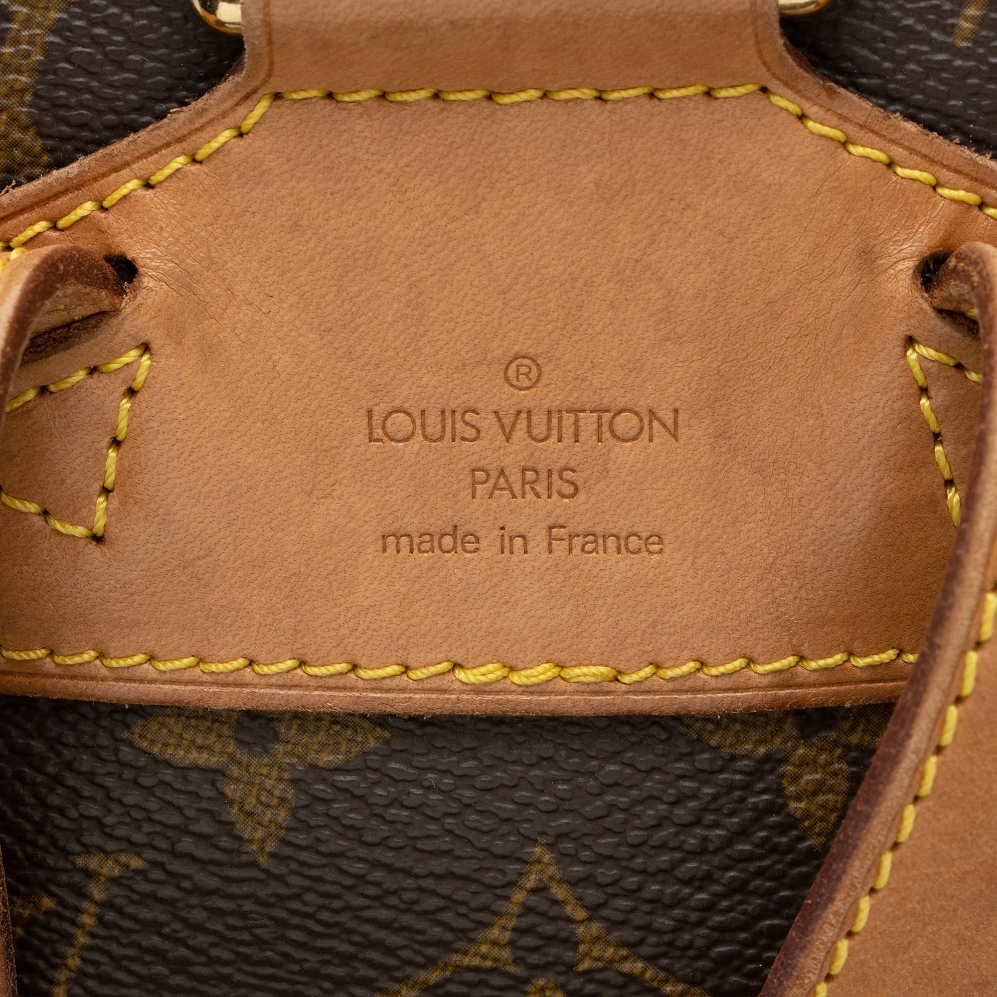 Louis Vuitton Vintage Monogram Canvas Montsouris MM Backpack (SHF-xzN3al)