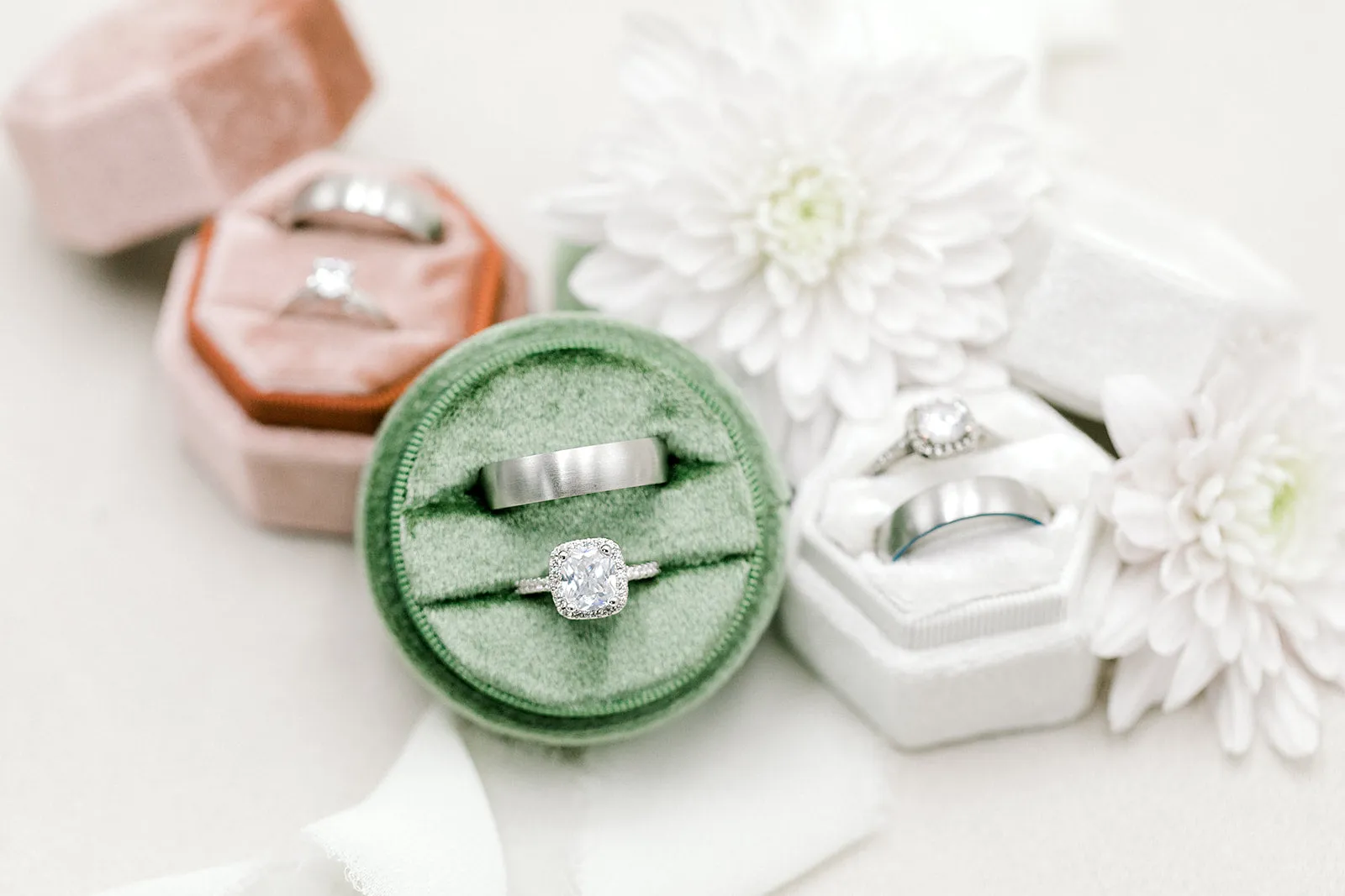 Moss Green Velvet Round Ring Box