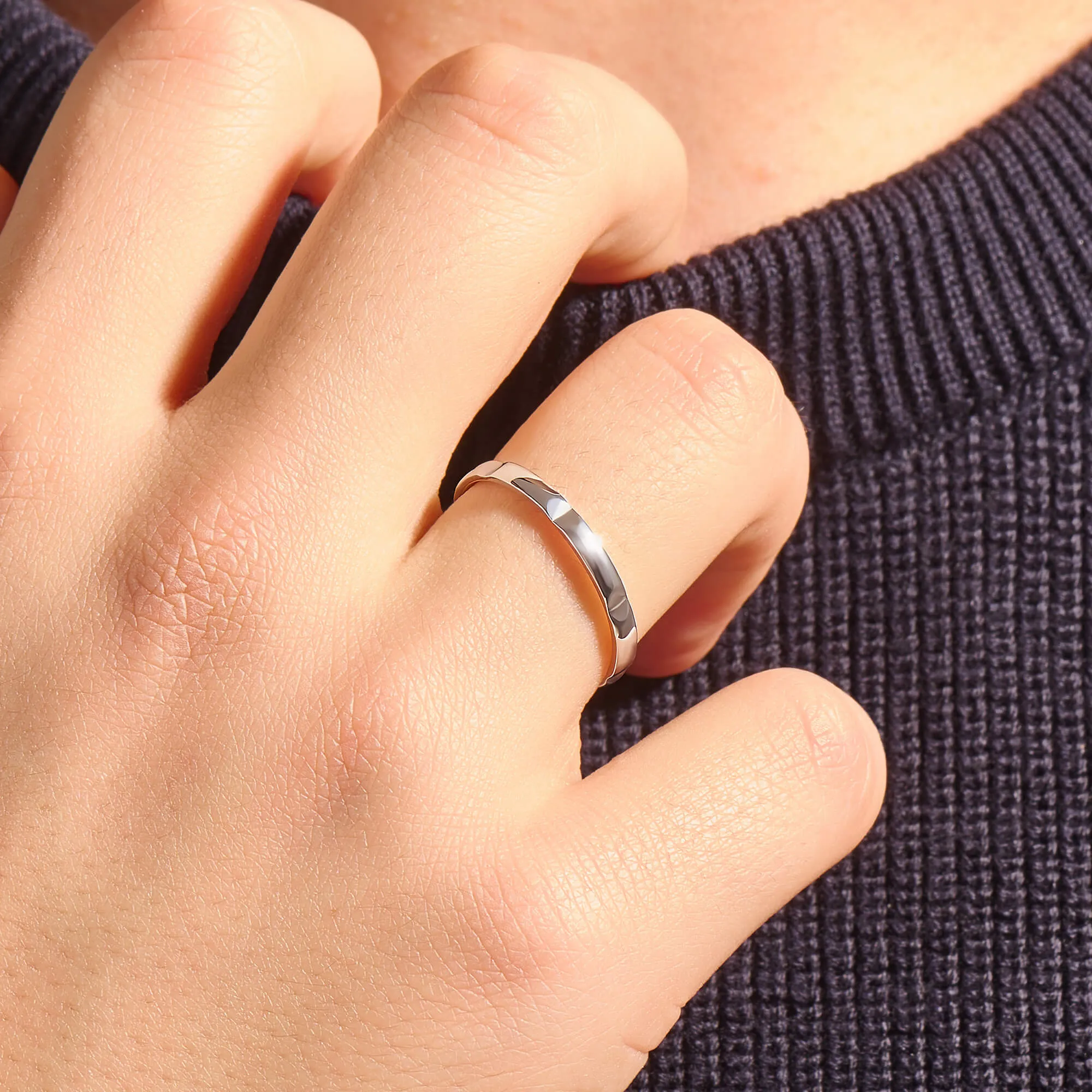 Rectangular Linked Band in Gold