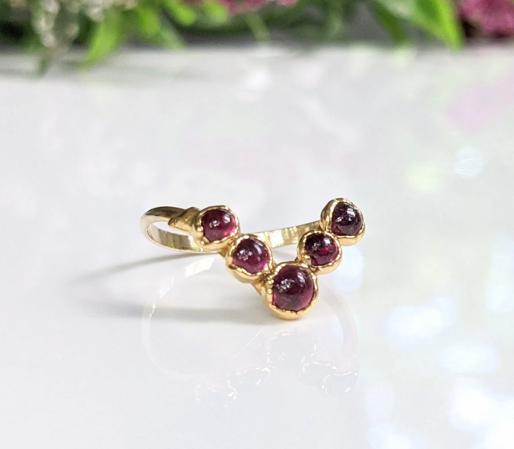 Ruby Chevron ring in 18k Gold