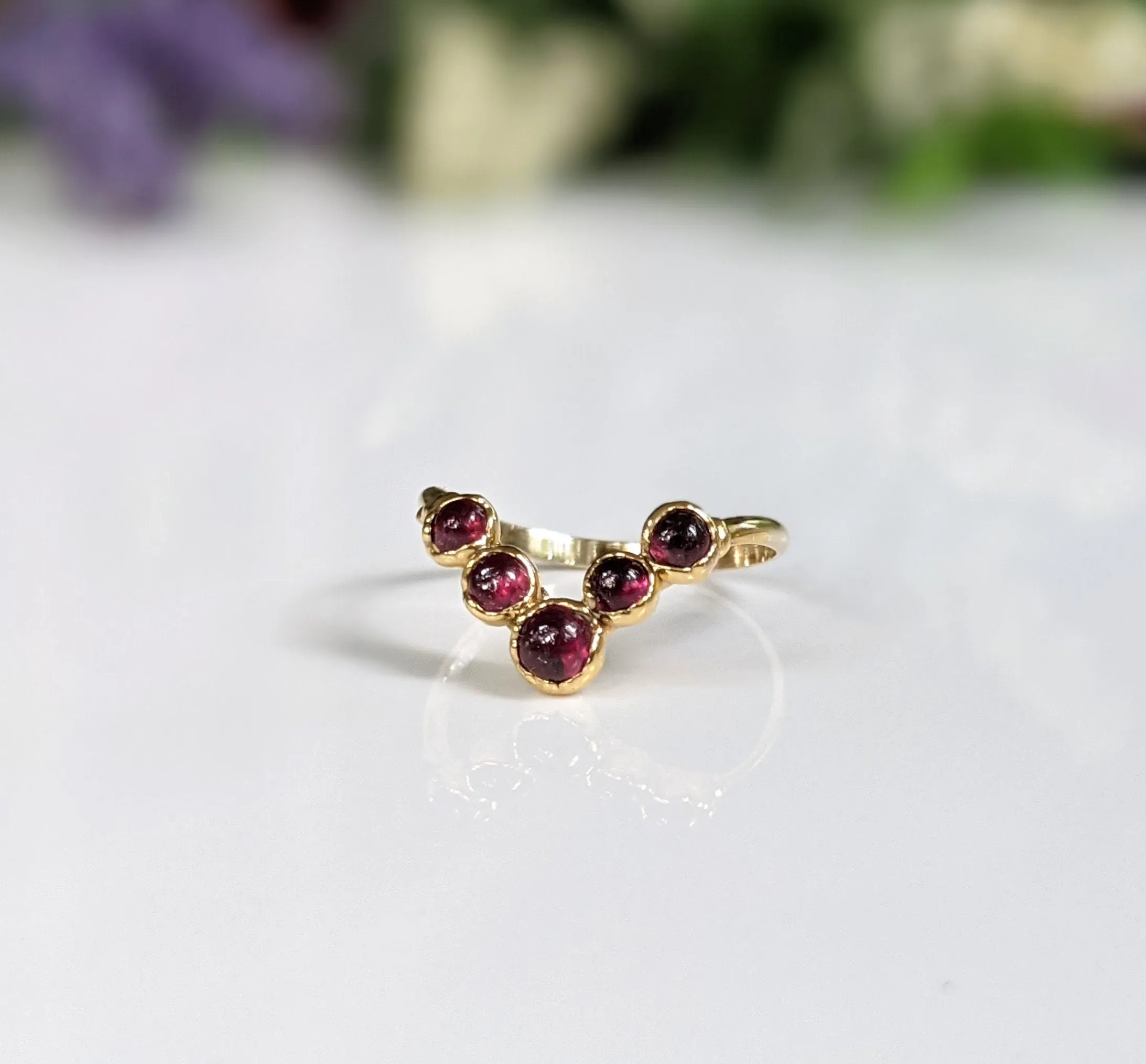Ruby Chevron ring in 18k Gold