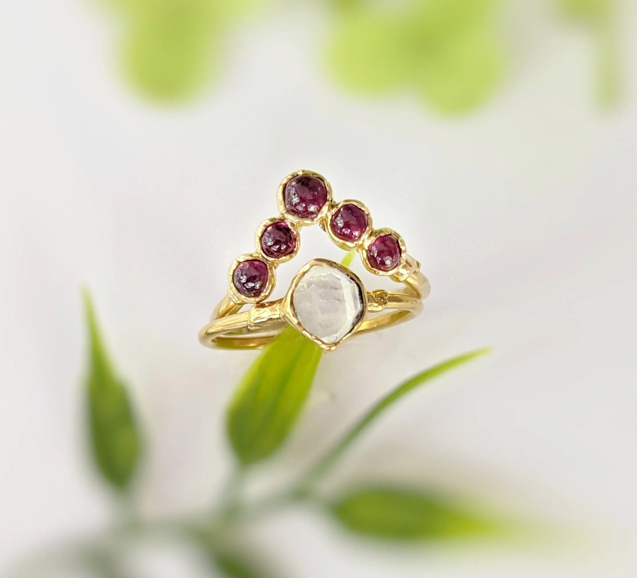 Ruby Chevron ring in 18k Gold