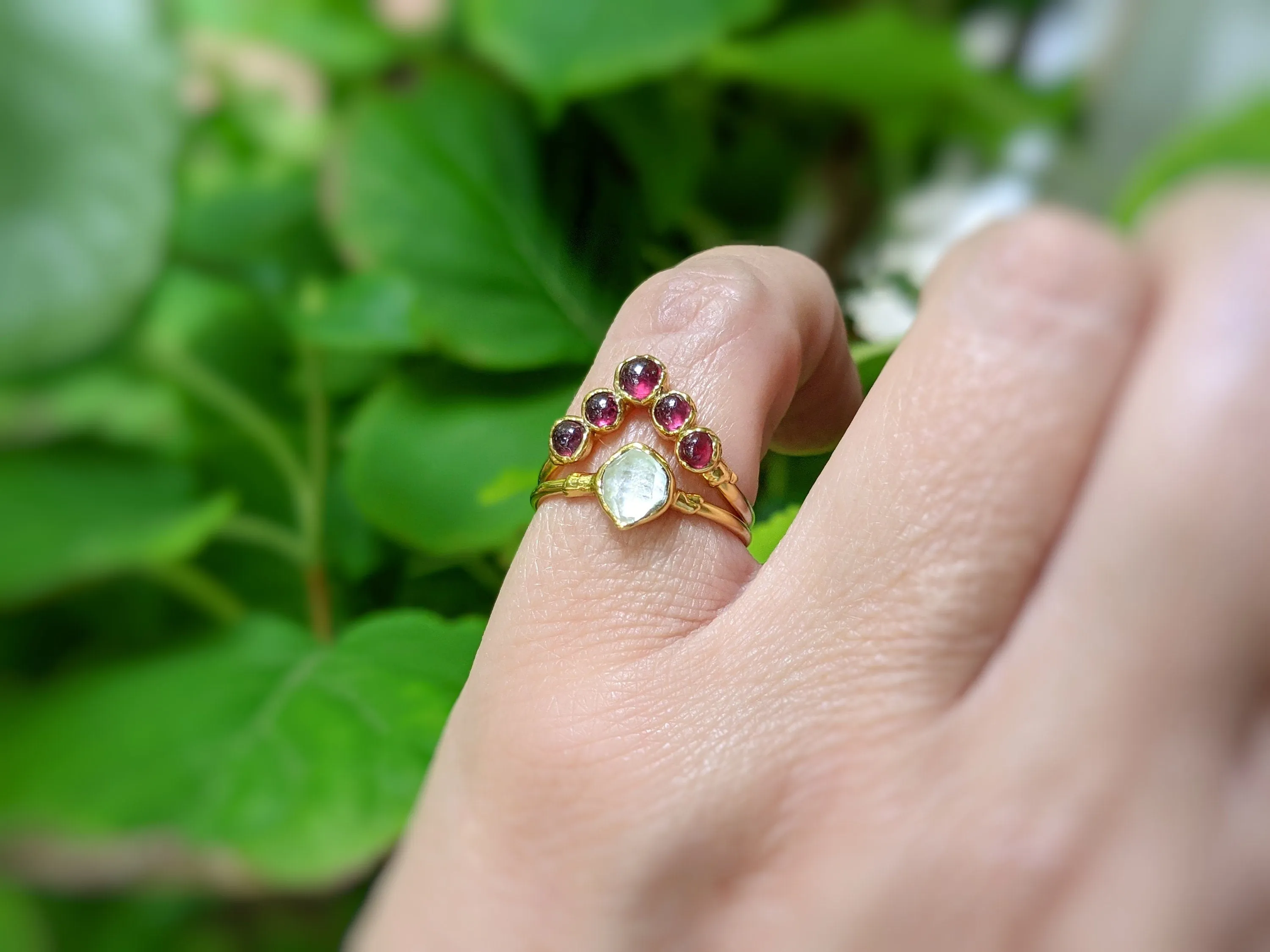 Ruby Chevron ring in 18k Gold