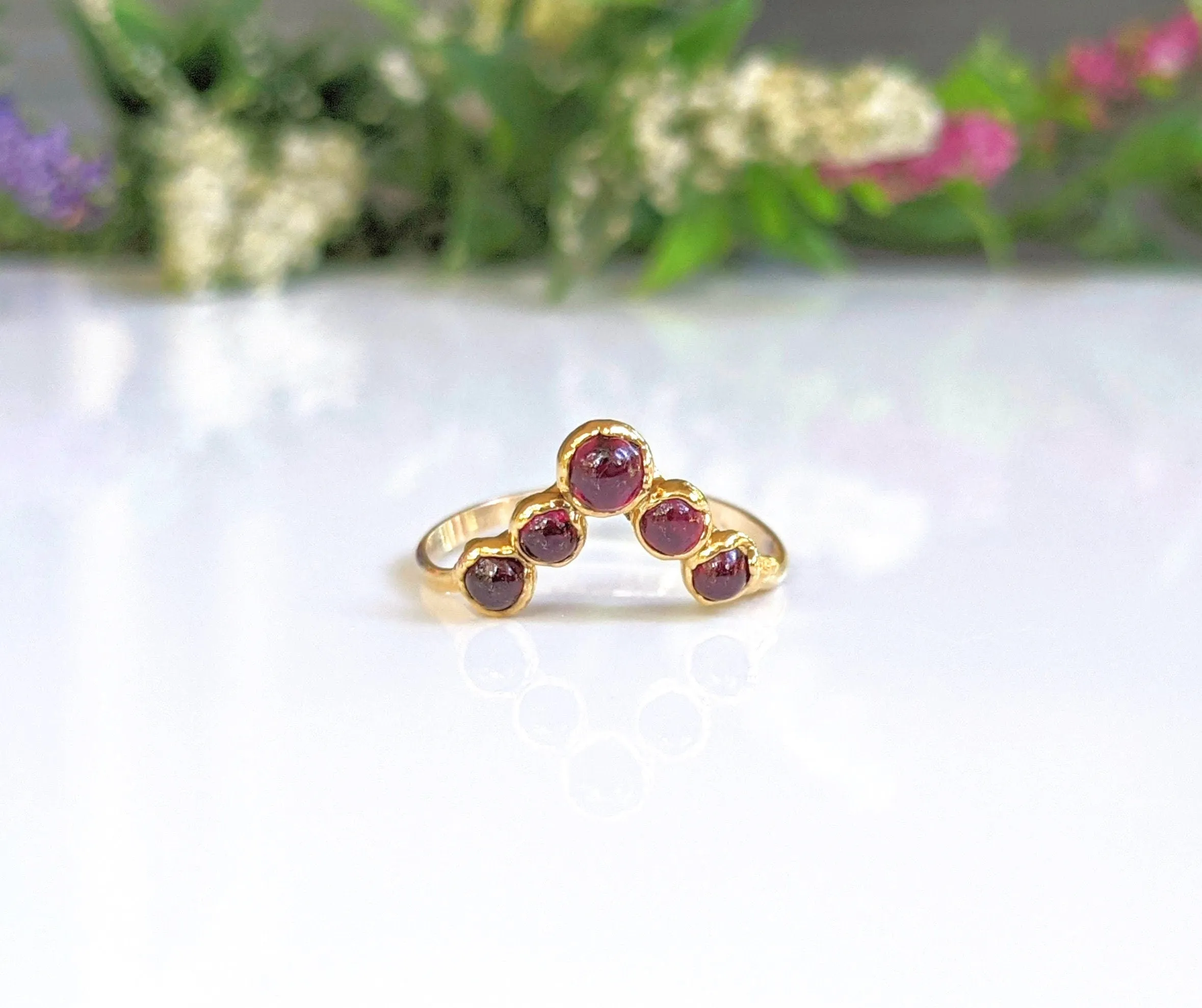 Ruby Chevron ring in 18k Gold