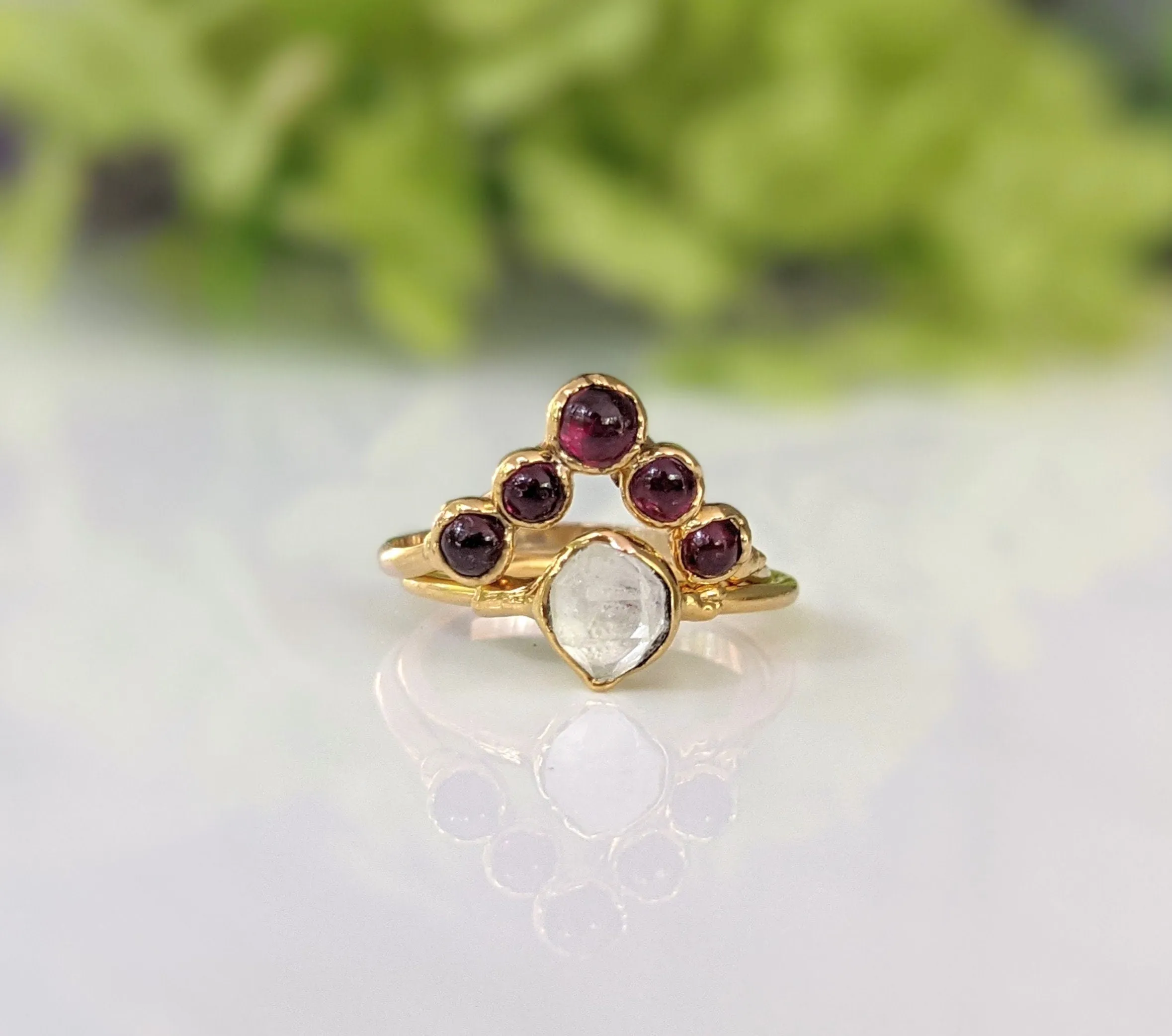 Ruby Chevron ring in 18k Gold
