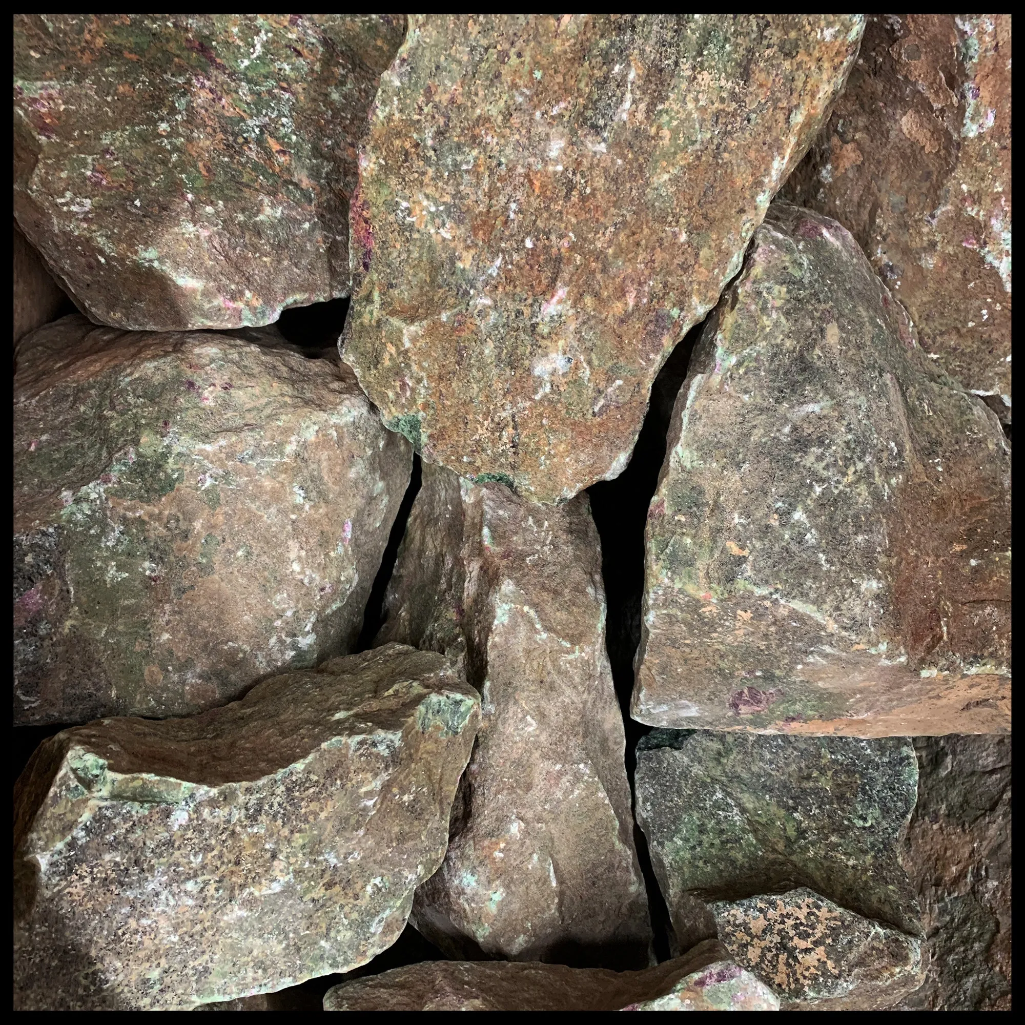 Ruby in Zoisite, Rough Rock, per lb