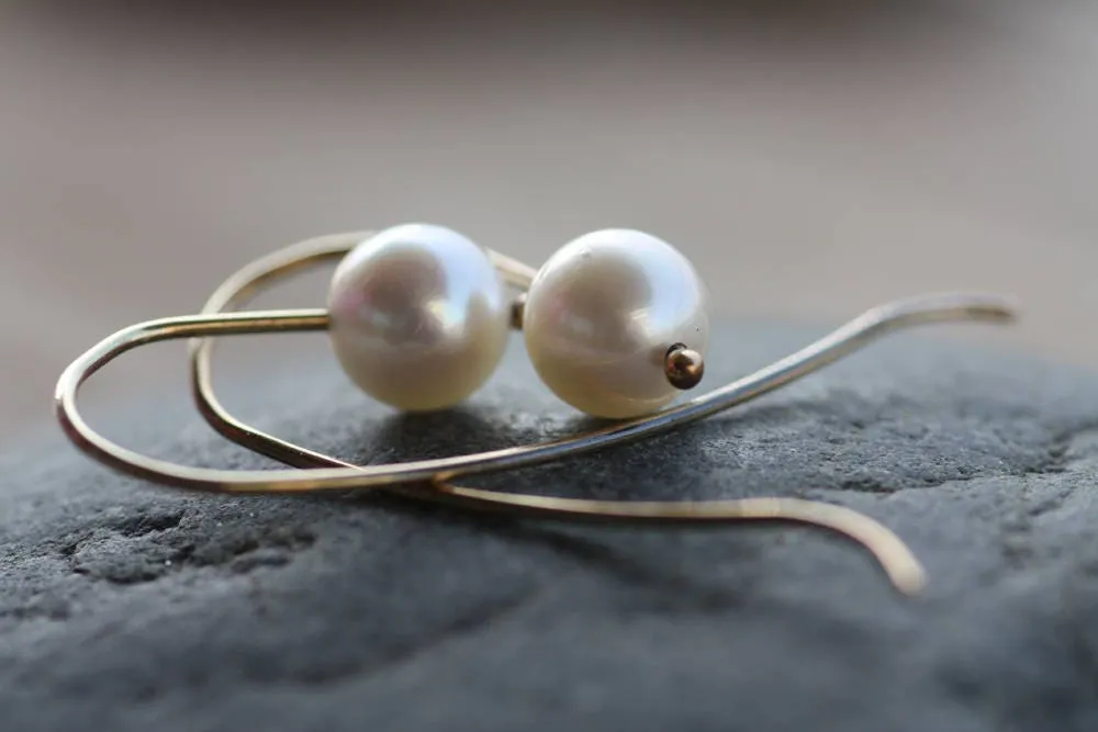 Salt Water Pearl Gold K18 Wire earrings