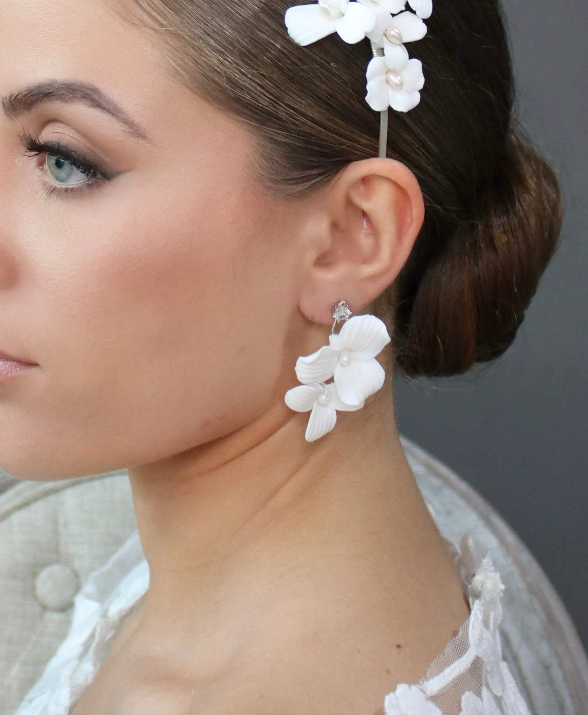 SEBASTIAN White Porcelain Floral and Freshwater Pearl Bridal Headband Headpiece Tiara