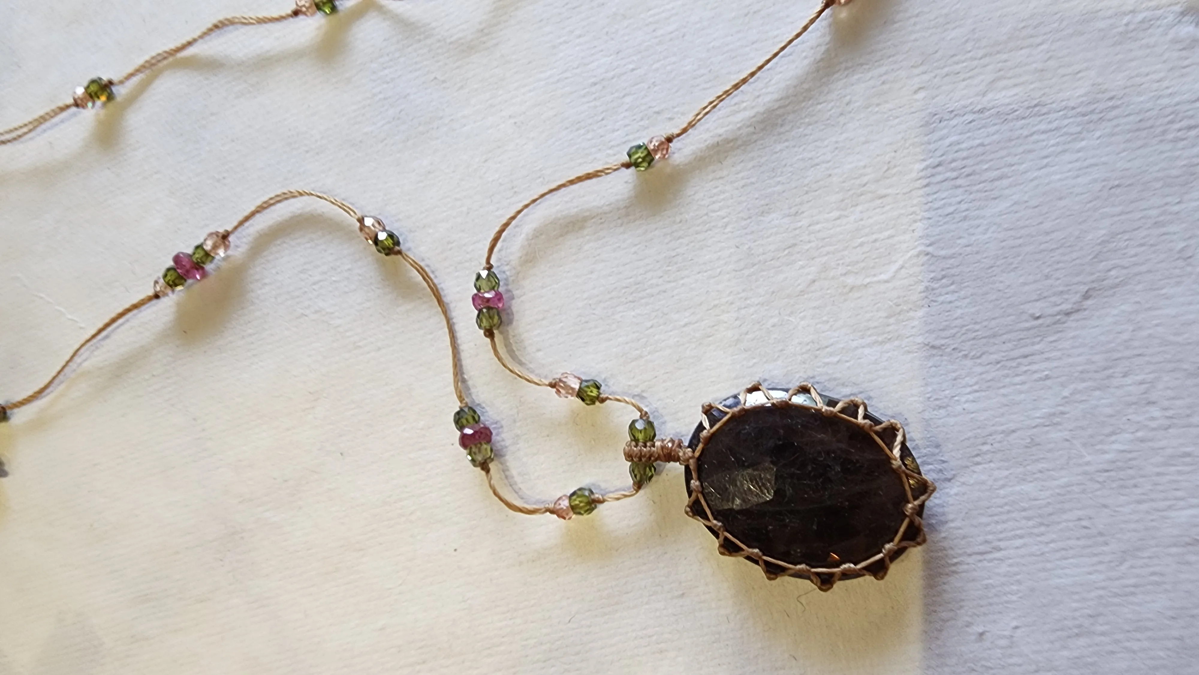 Short Tibetan Necklace - Corrundum grey Sapphire