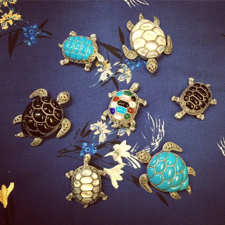 Tortoise Silver Brooch Pin in Mother of Pearl Marcasite