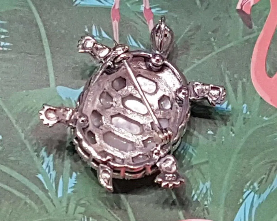 Tortoise Silver Brooch Pin in Mother of Pearl Marcasite