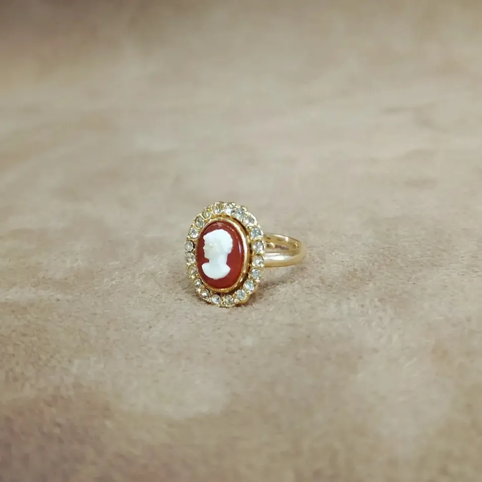 Vintage Cameo Ring